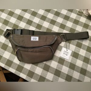 NWT Lanikai Fanny Pack